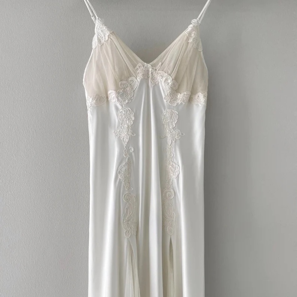 Vintage Victoria’s Secret Satin Floral Slip Dress - Picture 3 of 11